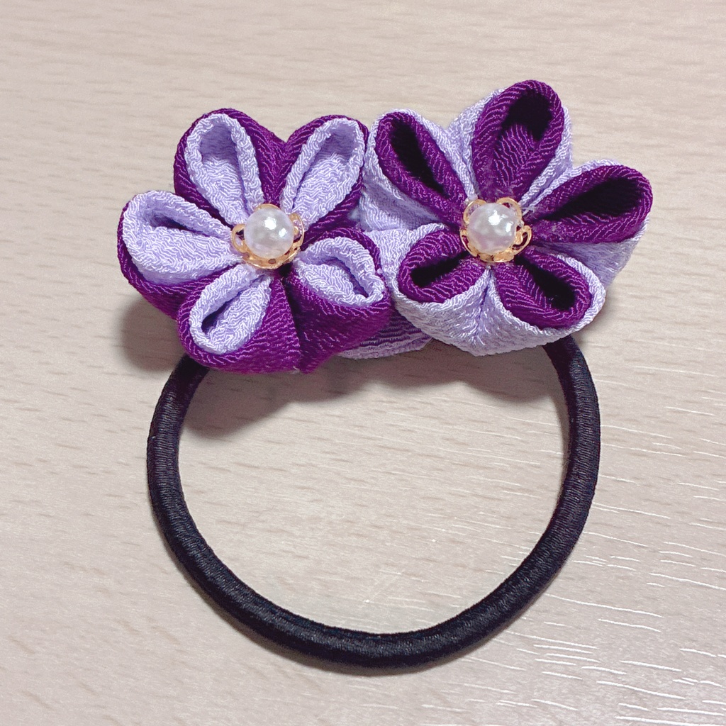 つまみ細工の雫花ヘアゴム｜紫×藤色の和モダンアクセサリー