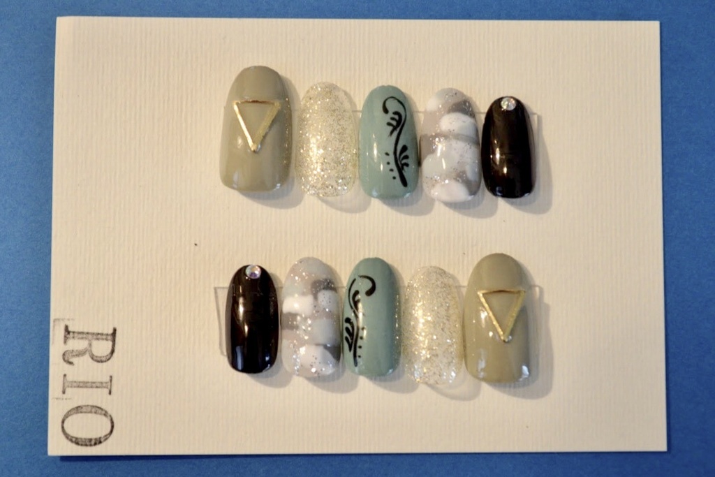 毒島メイソン理鶯ネイル