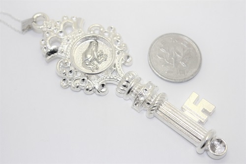 カエルの鍵のペンダント