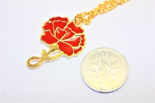 シンプルなペンダント