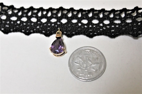 雫のチョーカー