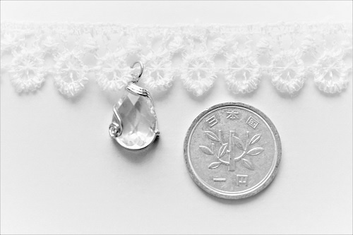 雫のチョーカー