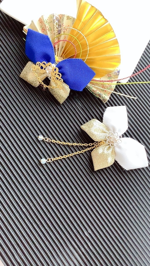 とうらぶ【三日月宗近・鶴丸国永】イメージブローチ/刀剣乱舞イメージ