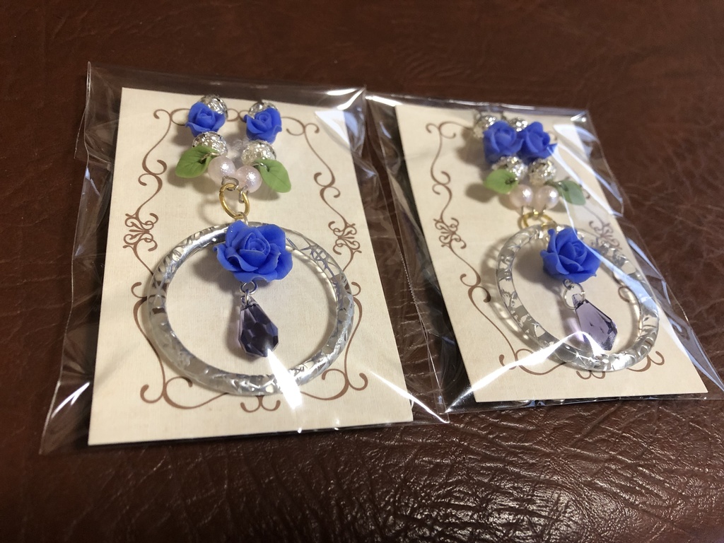 青薔薇の銀テンタクル イメージネックレス