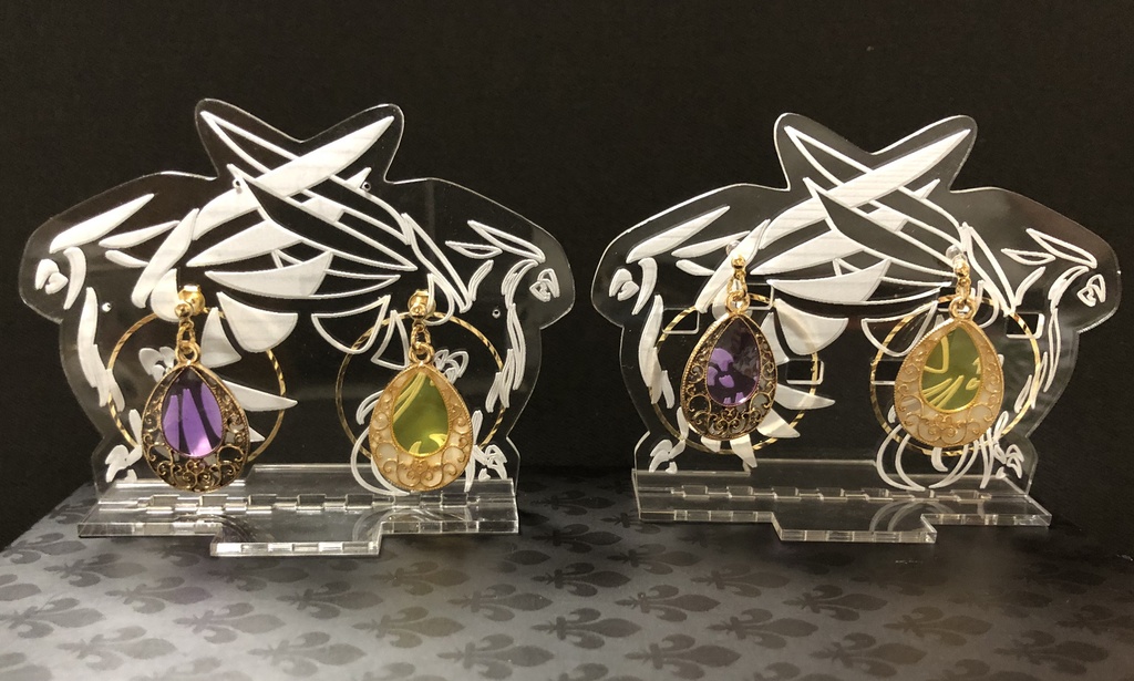 アクリルスタンド付き双頭イメージピアス/イヤリング