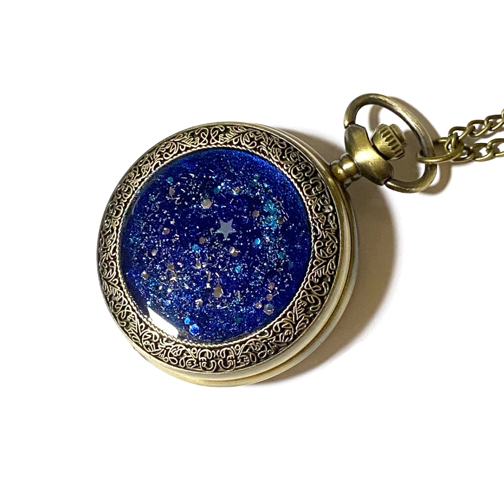 宇宙の時を刻む懐中時計