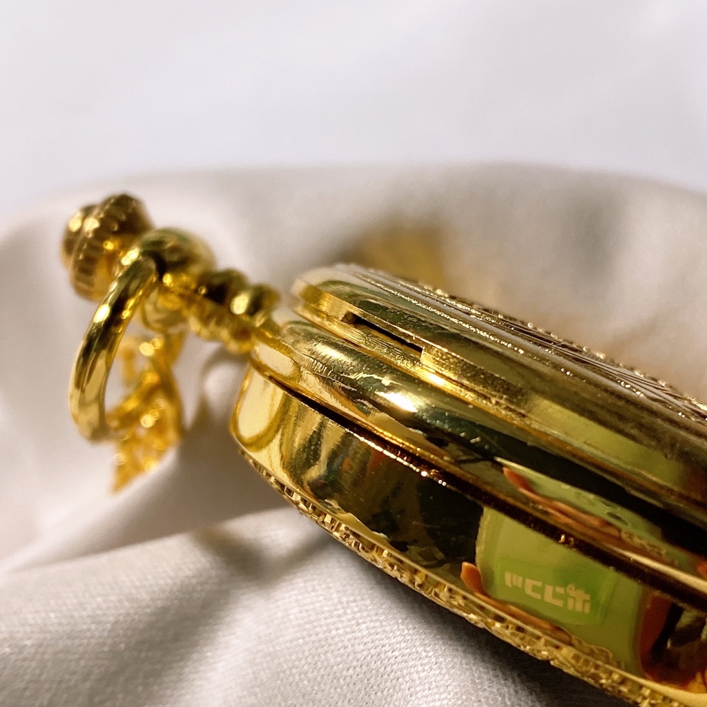 宇宙の時を刻む懐中時計