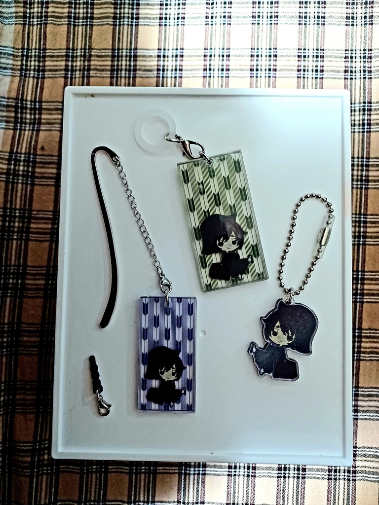 モブくんの“探偵さんごっこ”アクリルチャーム