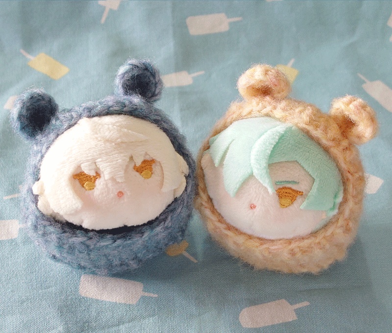 ★なぞのセーター（もちマスミニサイズ）