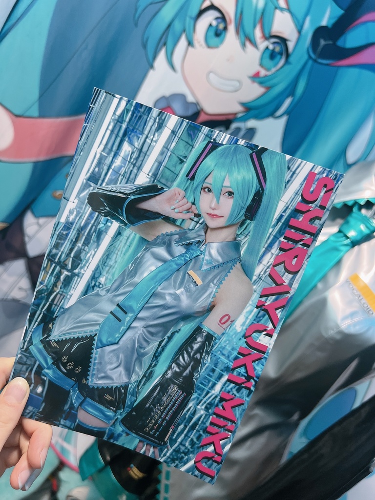 オリジナル写真集『SHIRAYUKI MIKU』