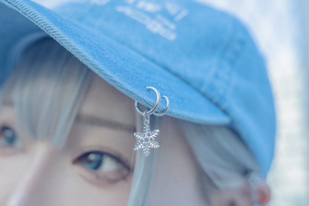 チャーム付きデニムキャップ