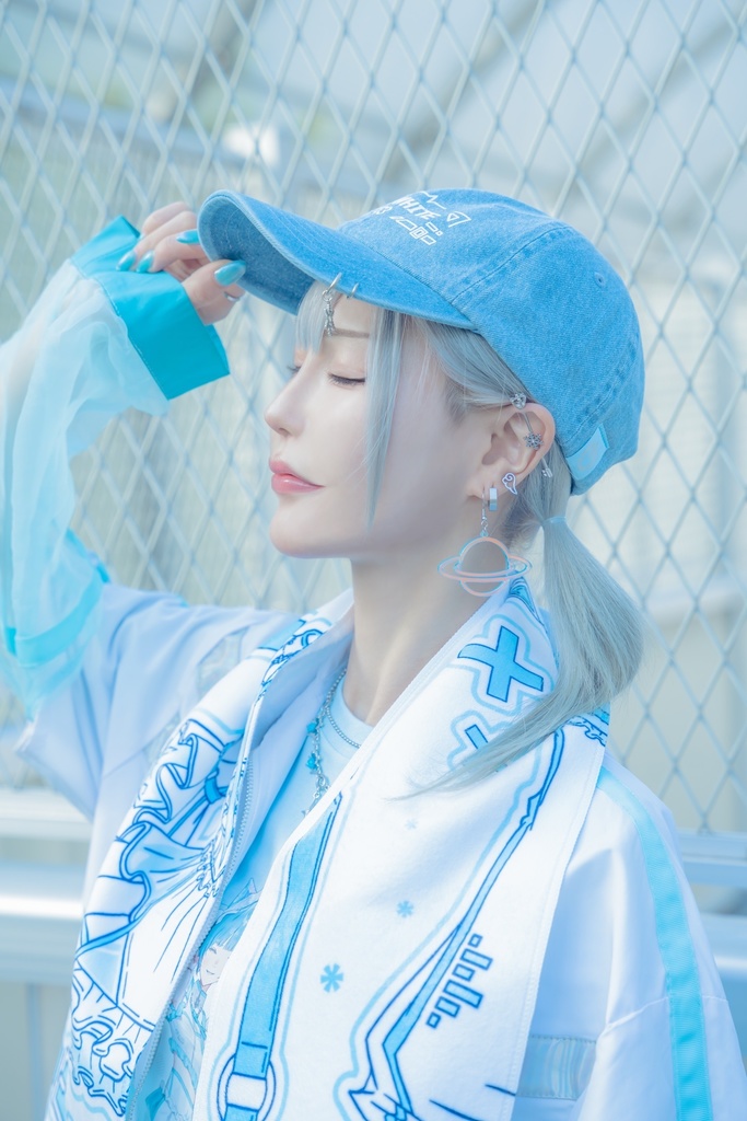 チャーム付きデニムキャップ