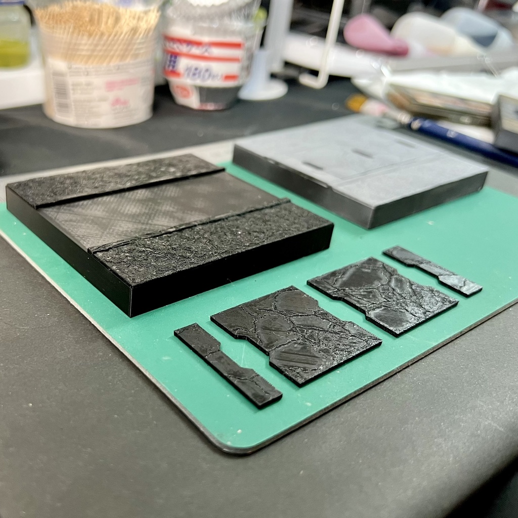 フィギュア用台座 1/6・1/7スケール 側溝 未塗装 ガレージキット