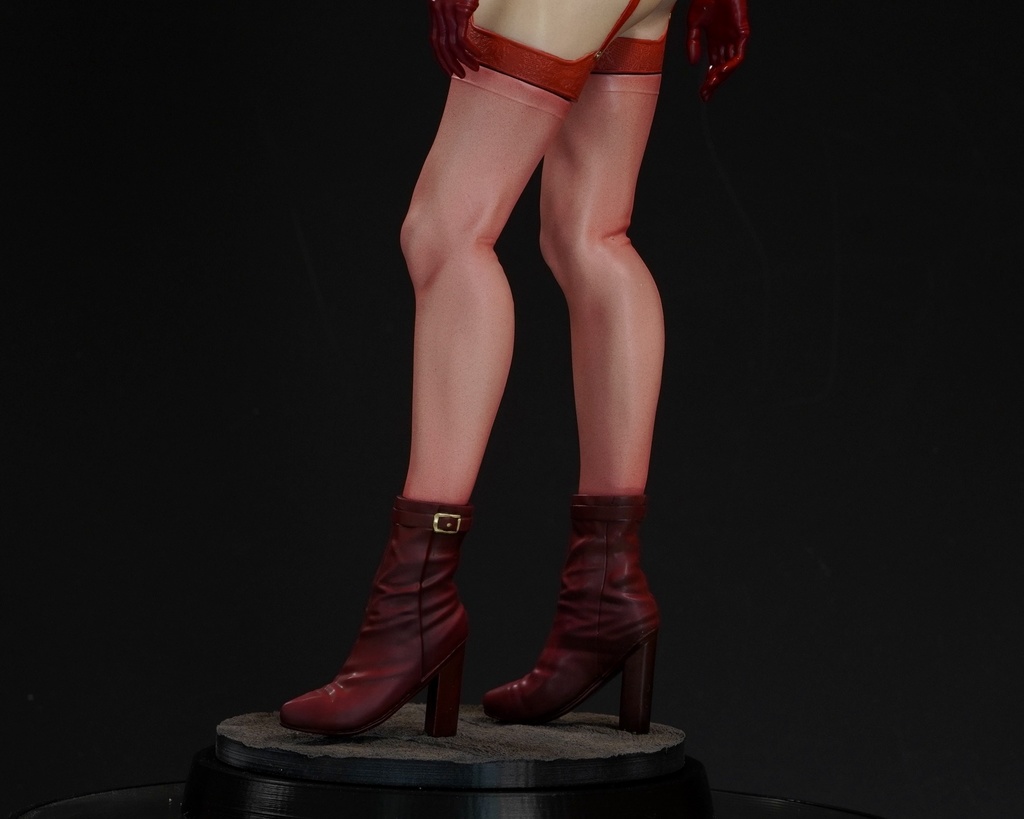 1/6スケール 未組み立てガレージキット「ゴージャス・シルエット-篭絡-」