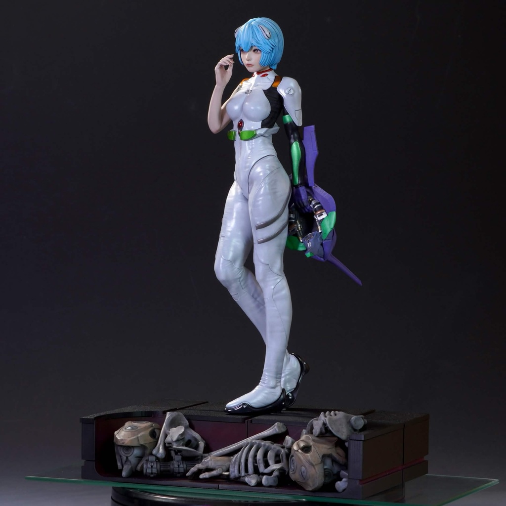 1/6スケール 未組み立てガレージキット「綾波レイ-EVA01HEAD-」限定台座セット