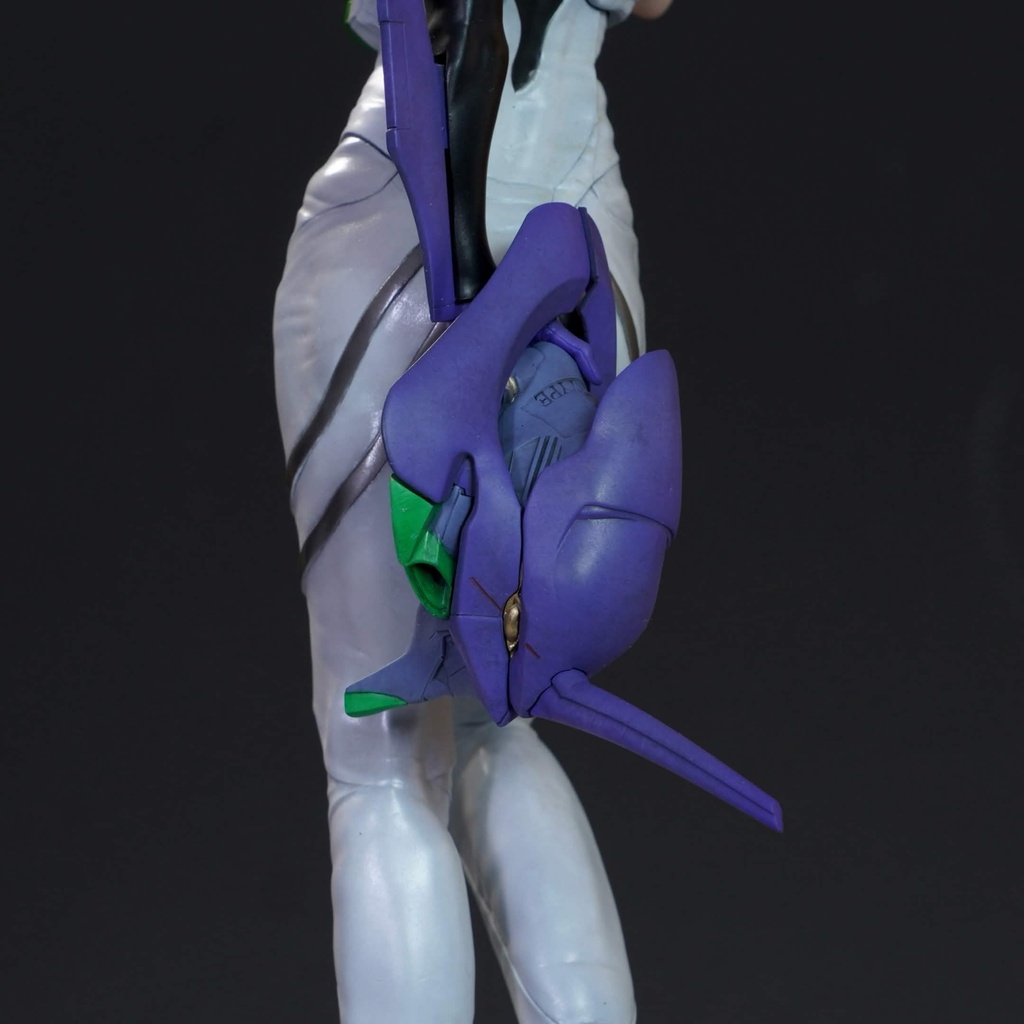 1/6スケール 未組み立てガレージキット「綾波レイ-EVA01HEAD-」限定台座セット