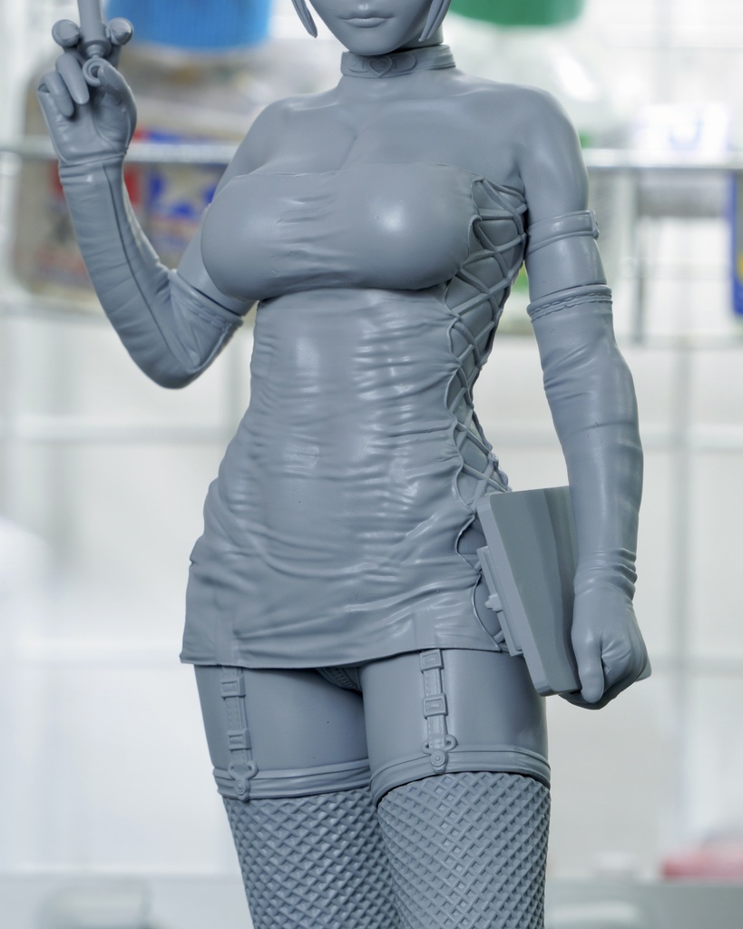 1/6スケール 未組み立てガレージキット「Needle Nurse」