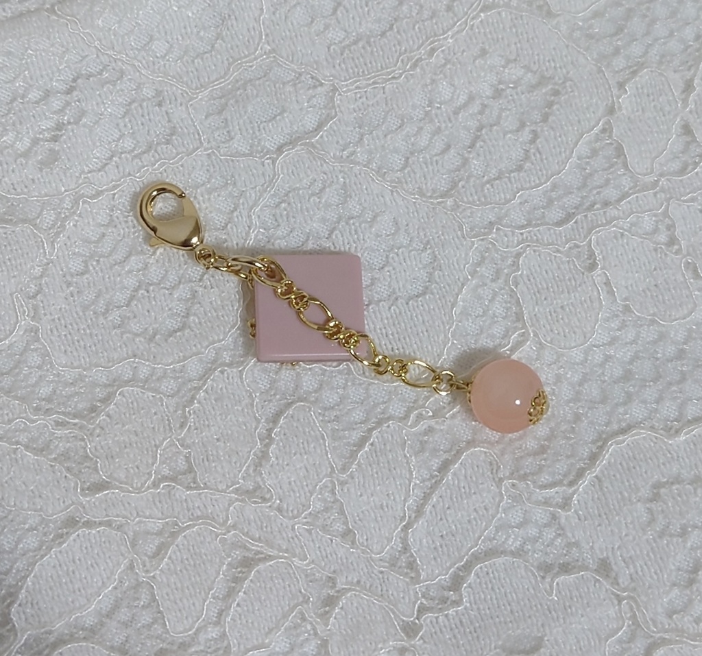 タイルに桜(くすみピンク)【マスクチャーム】【ぬいチャーム】