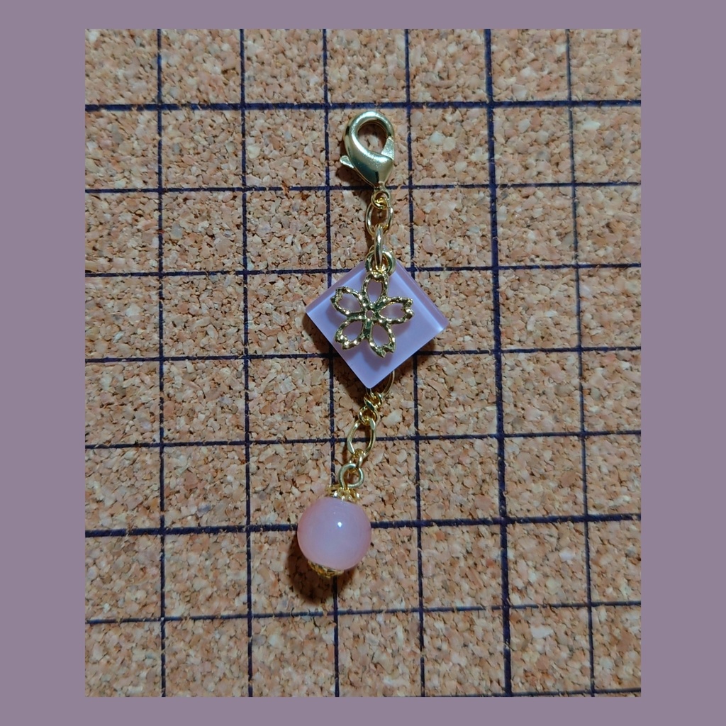 タイルに桜（くすみピンク）【マスクチャーム】【ぬいチャーム】