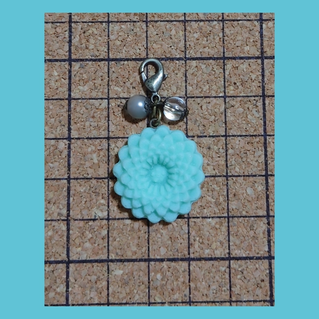 小菊（あさぎ）【ぬいチャーム】【マスクチャーム】