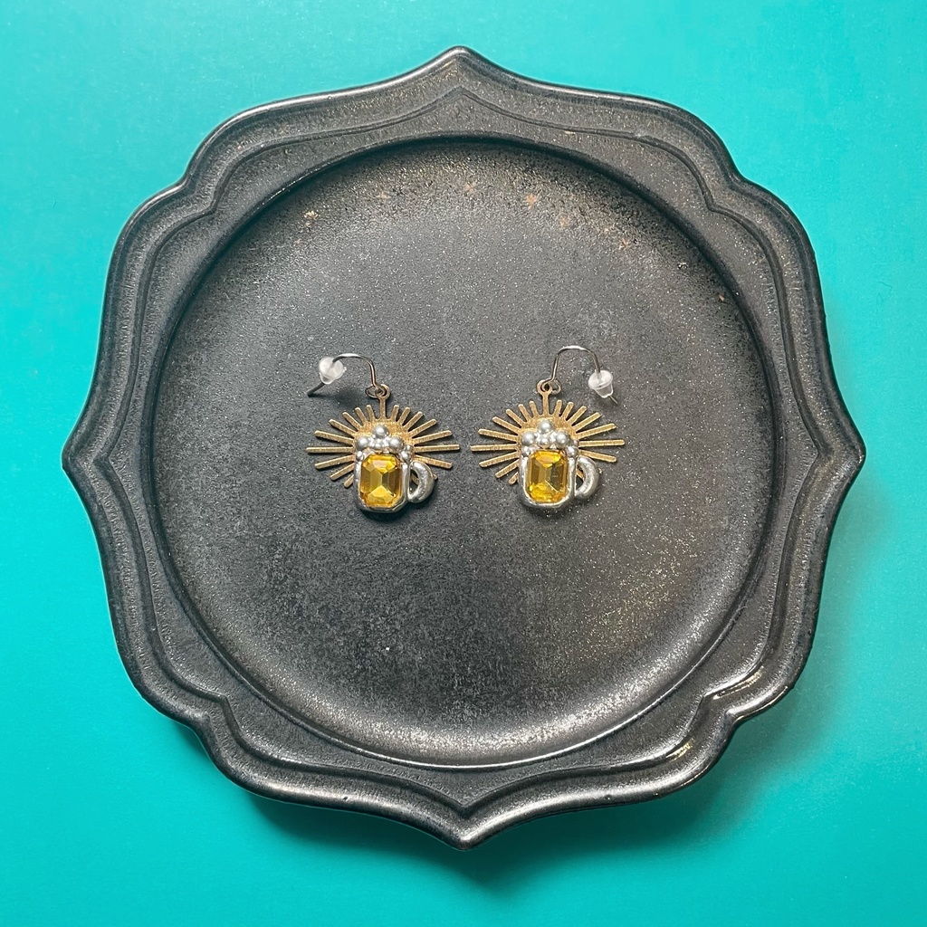 ビールのピアス「華の金曜日」