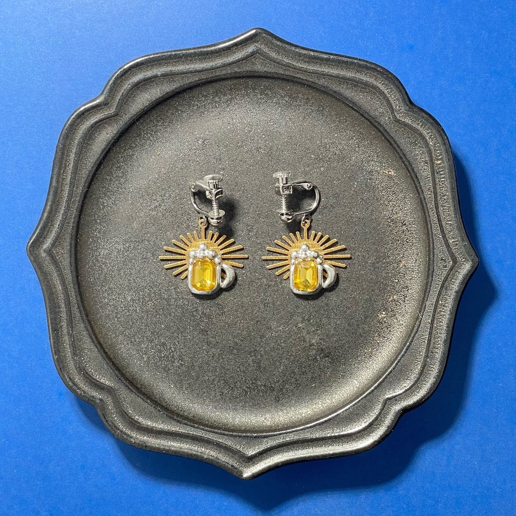 ビールのイヤリング「華の金曜日」