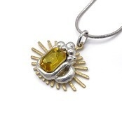 ビールのネックレス「華の金曜日」