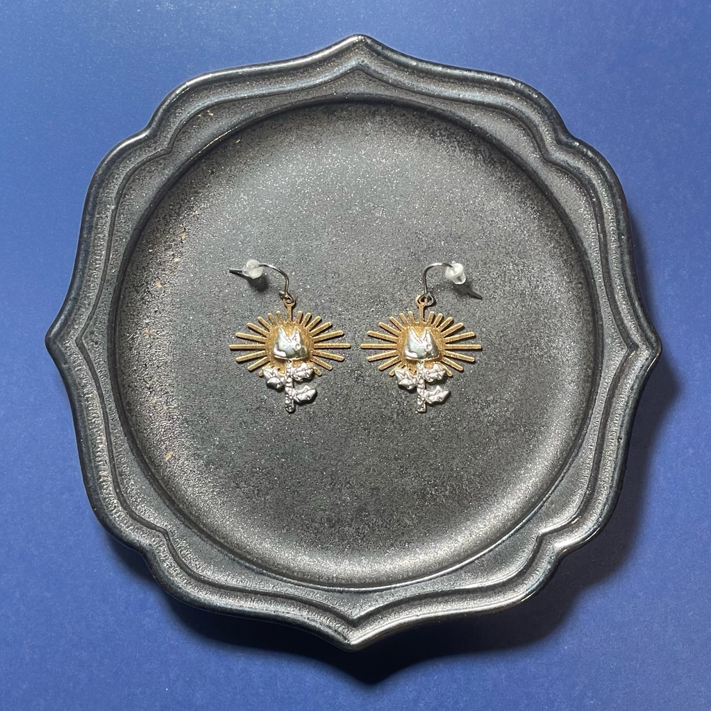 ピアス「イワシの頭も信心から」