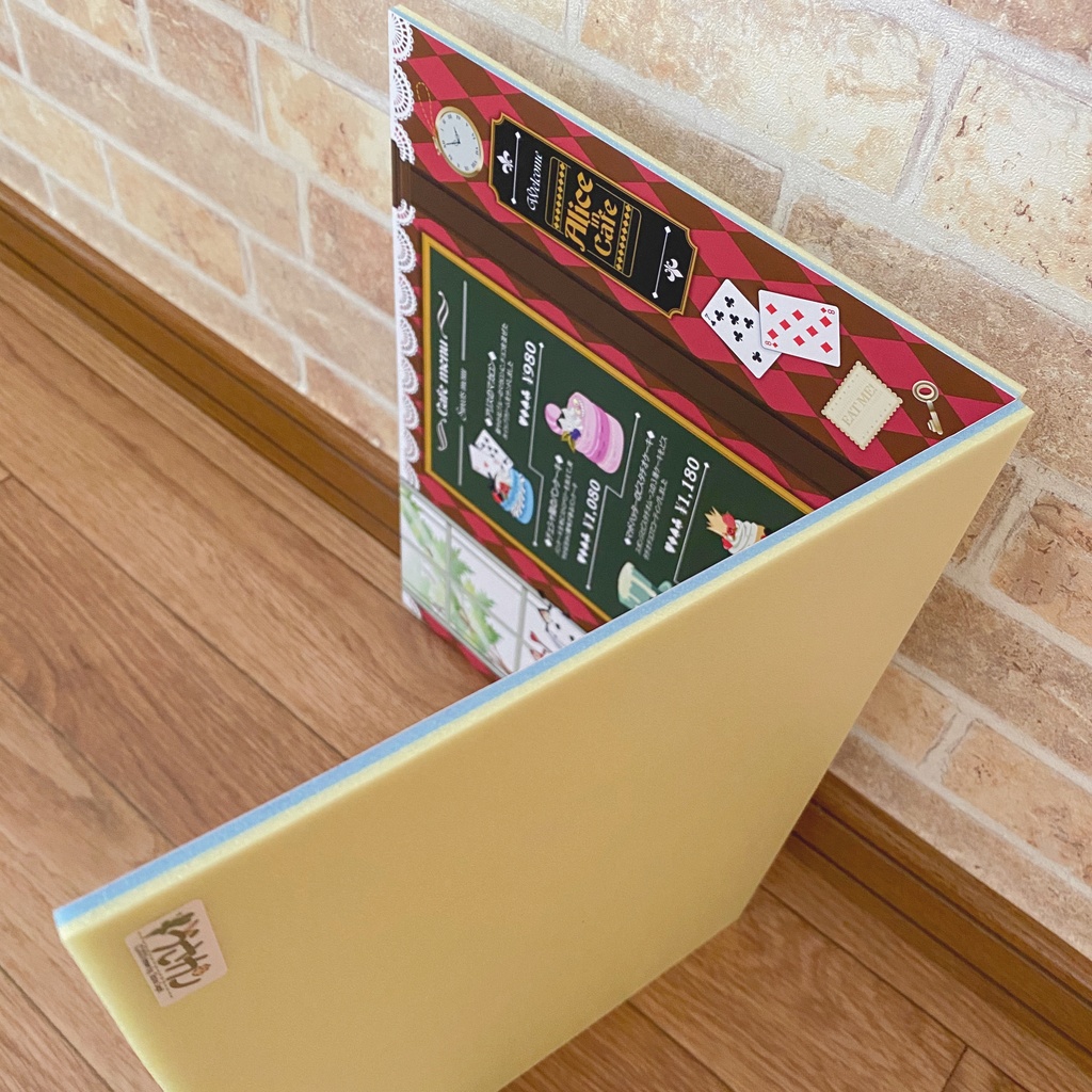 【Alice in Cafe(赤茶)】背景ボード(1/12サイズ向け)