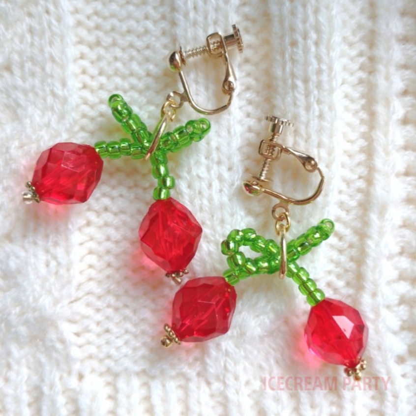 さくらんぼイヤリング/赤