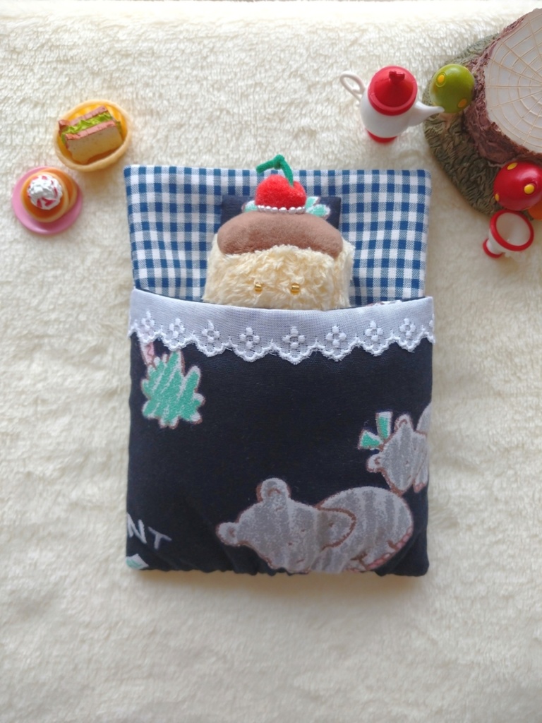 ポケット型おふとん(レトロファンシーなカバの親子)