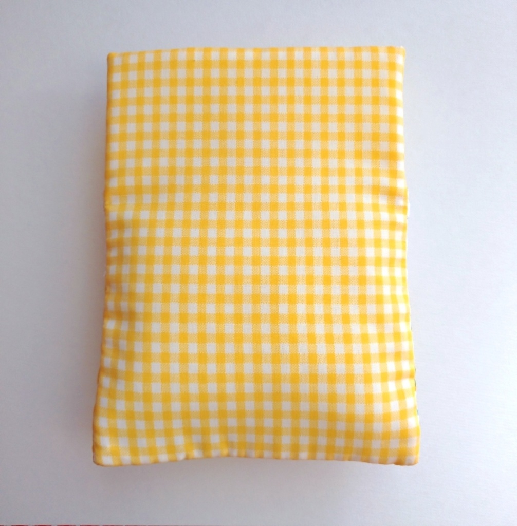 ポケット型おふとん(レトロフラワー黄)