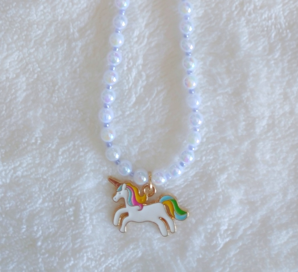 ユニコーンチャームのチョーカー