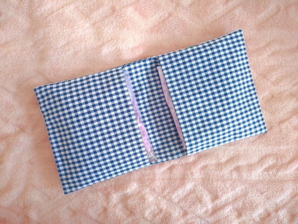 にっこりクマのサニタリーケース