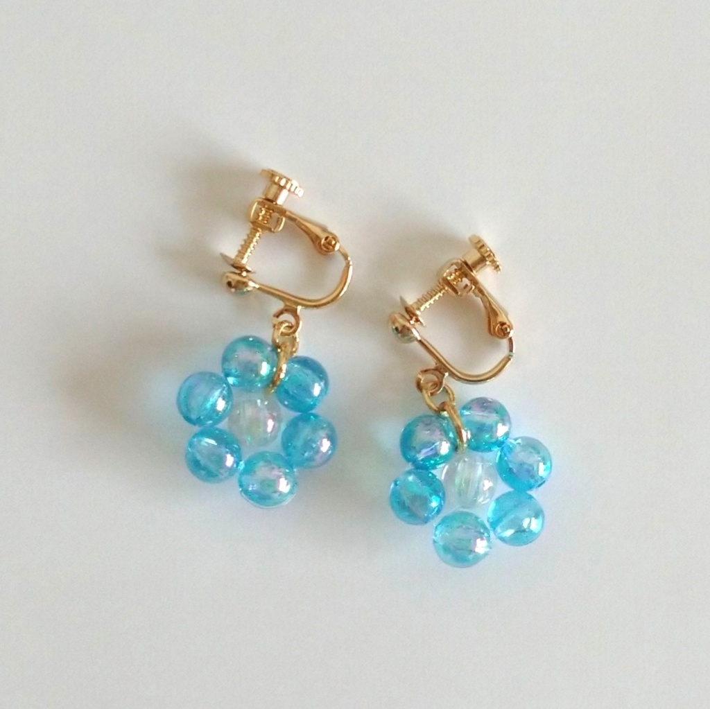 お花のイヤリング