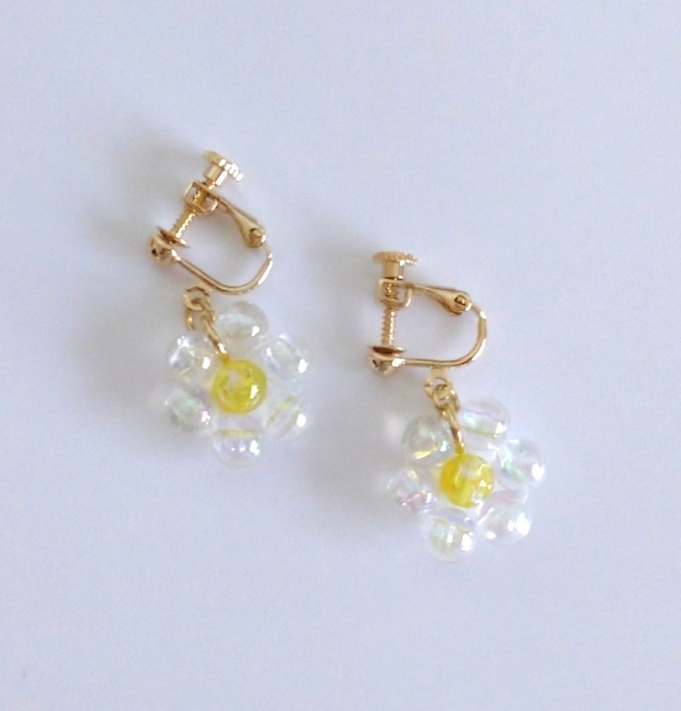 お花のイヤリング