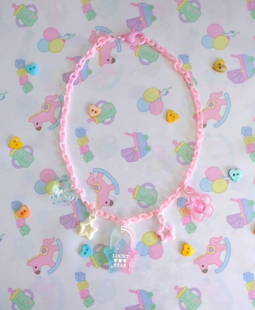 ファンシートイネックレス