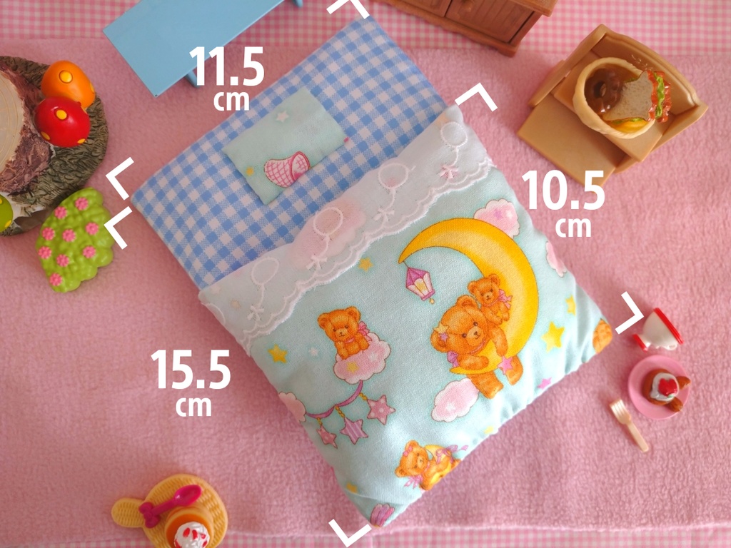 飾って遊べるポケット型おふとん(月とクマ)