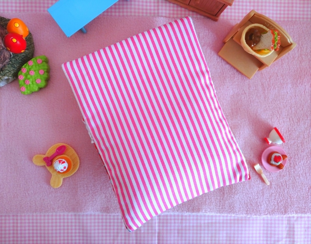 飾って遊べるポケット型おふとん(ファンシーアニマル)