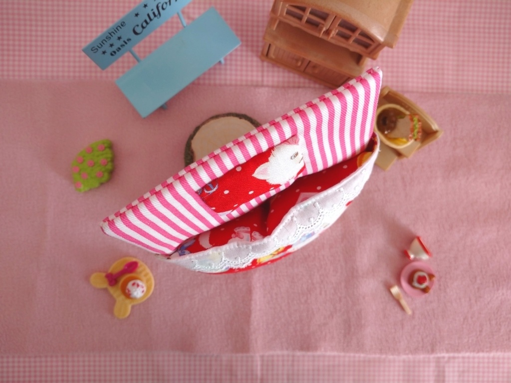 飾って遊べるポケット型おふとん(ファンシーアニマル)