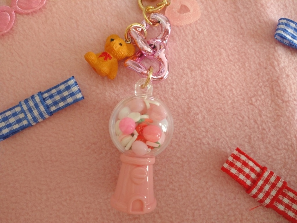 ミルキーいちごのガチャガチャキーホルダー