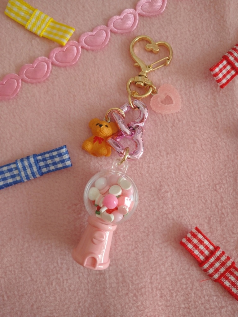 ミルキーいちごのガチャガチャキーホルダー