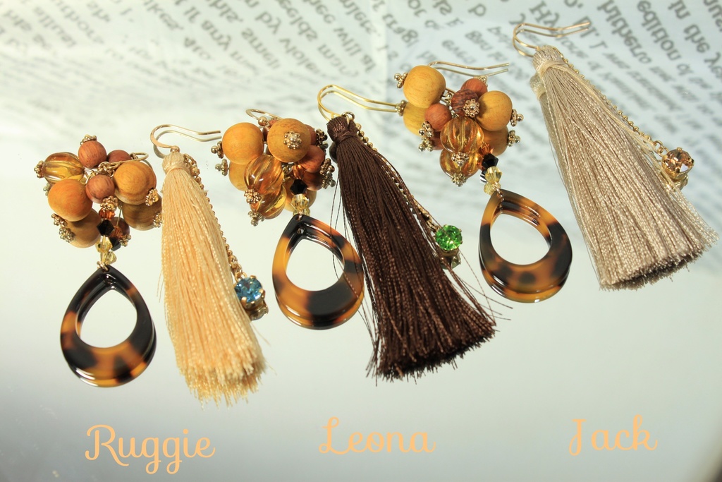 twst サバナ寮生 ピアス/イヤリング