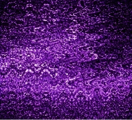 誰にも届かなかった感情が、 ノイズになって夜空を漂う。