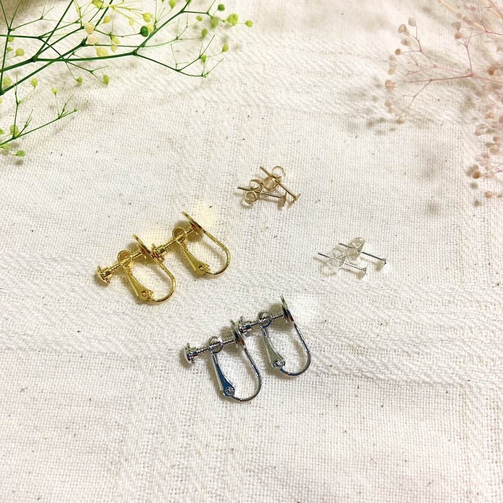 冬隣 巴形薙刀イメージ耳飾り