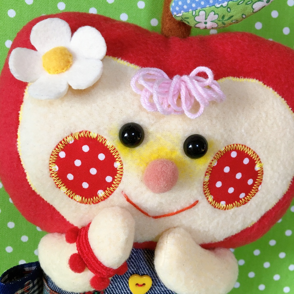 青森りんごちゃん(受注販売)