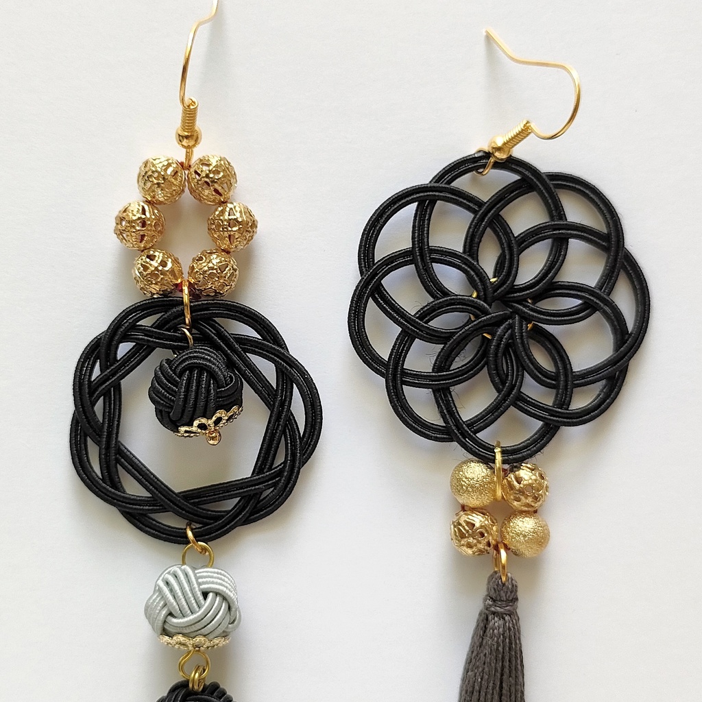 ゴールデンカムイ 尾形百之助イメージ 水引の耳飾り