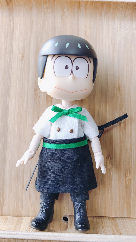 💚緑💚カフェ店員さん衣装2点セット（Tシャツ、エプロン）オビツ11 ねんどろいどどーる 