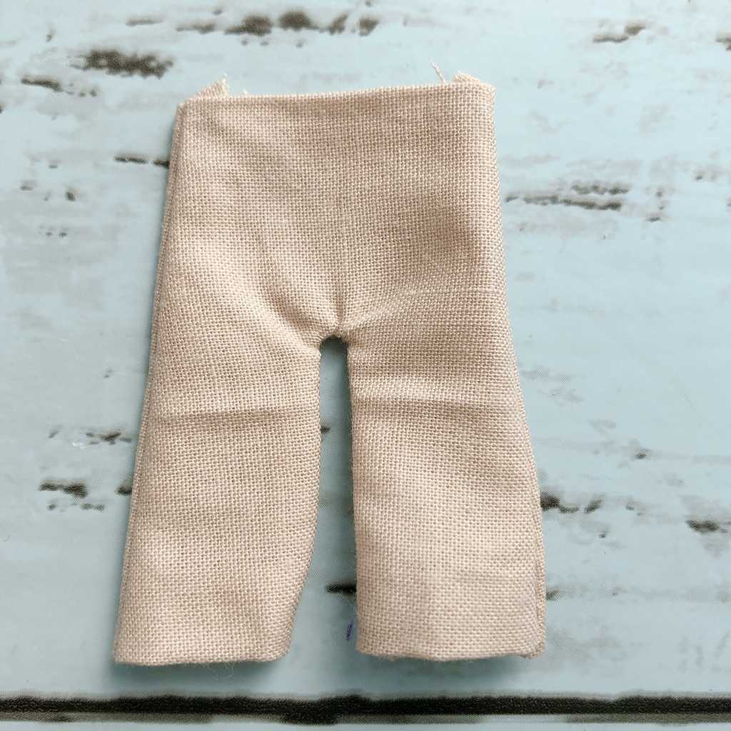 【パンツ】合わせやすいベージュパンツ オビツ11 ねんどろいどどーる兼用