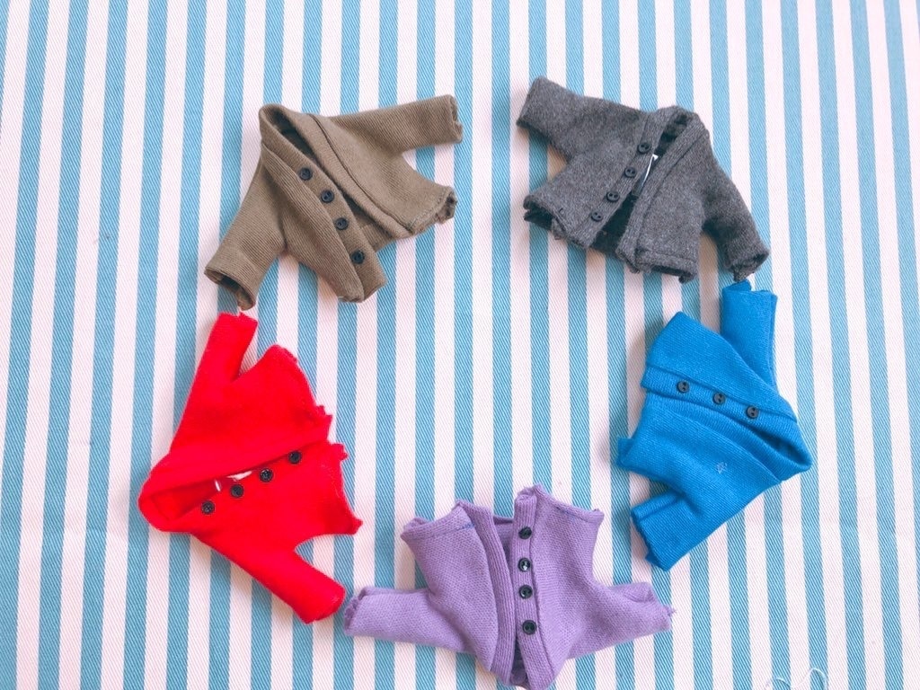 【5色】【カーディガン】手触りふわふわニット💕シンプルなカーディガン⭐︎オビツ11ねんどろいど どーる兼用